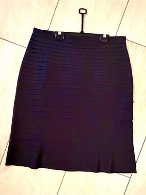 Classic Black Womens Pencil Skirt - Brand Unknown